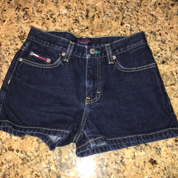 Tommy Jeans High Waisted Logo Shorts size 1 - Picture 2 of 6